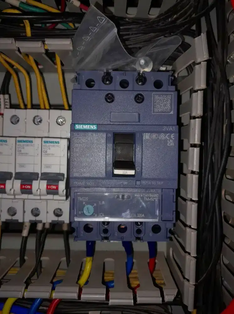 tukang listrik panggilan