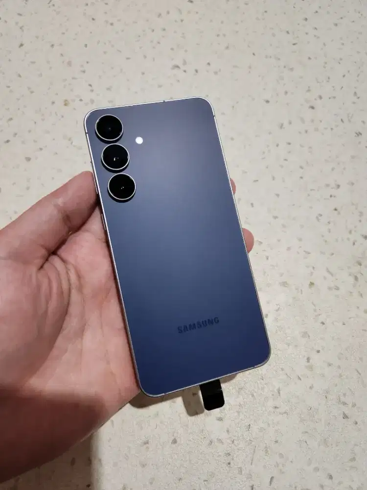 SAMSUNG GALAXY S25 FE 8/256GB SEIN ORI FULLSET