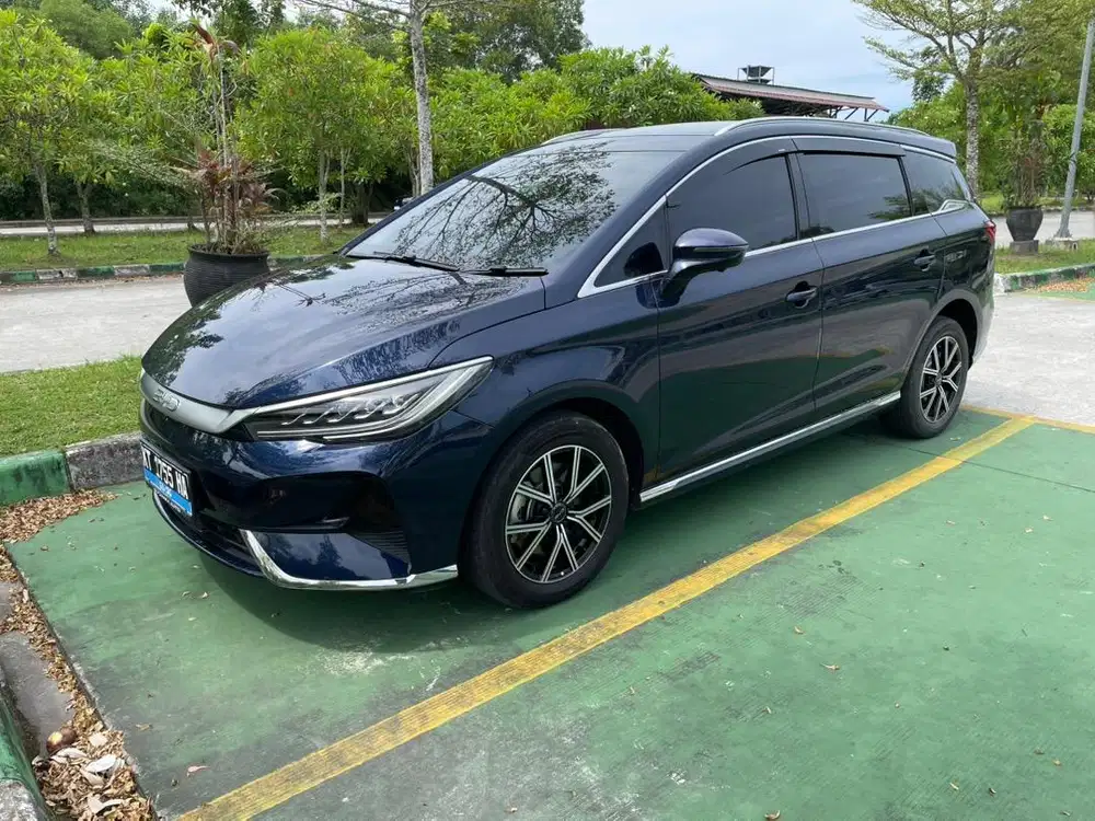 Dijual BYD EV M6 Captain Seat