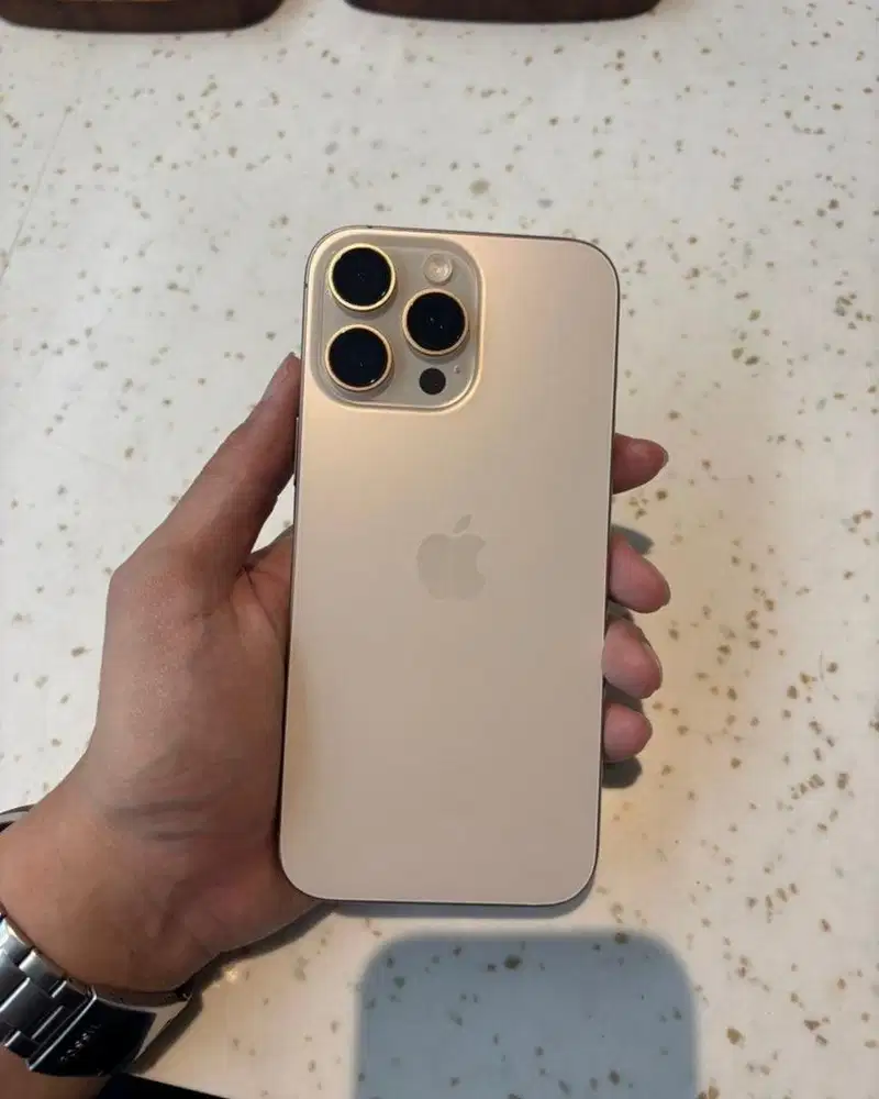 iPhone 16 Pro Max 512GB, Dessert Titanium - iBox (masih ada garansi)