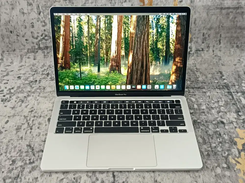 MacBook Pro TouchBar 13 2020 Core i5 8GB 256GB Silver Like New Ex iBox