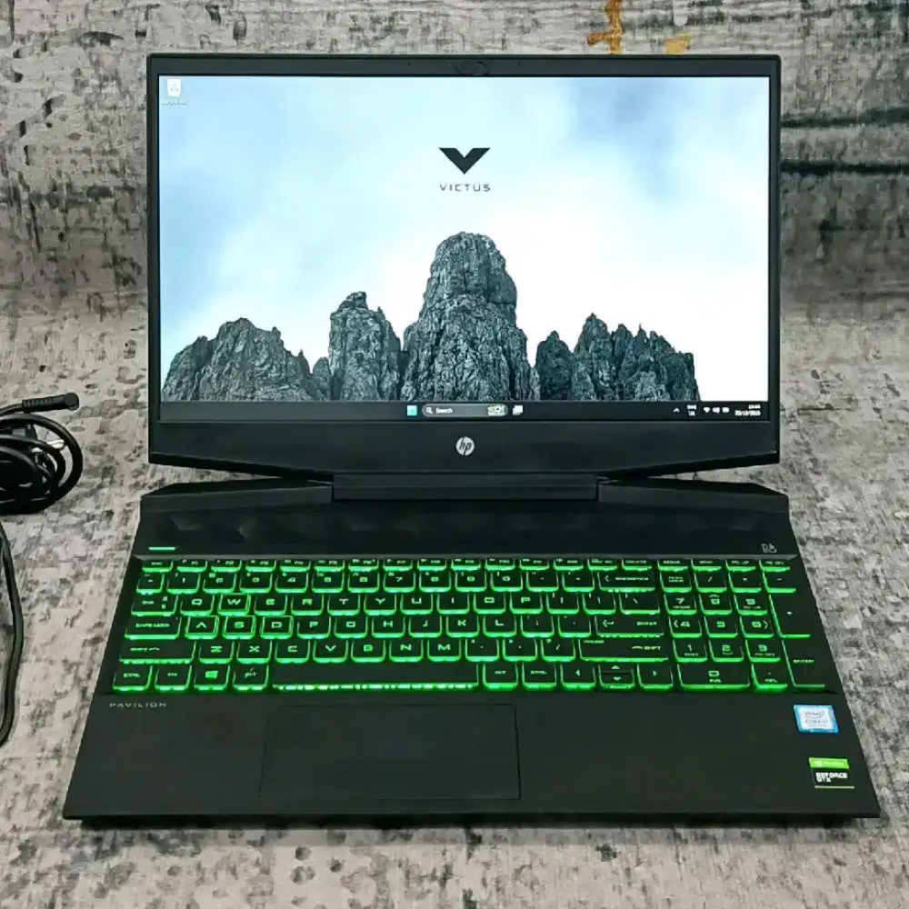 HP Pavilion 15 Core i7-9750H GTX 1660 Ti 6GB 192 BIT GDDR6 Like New