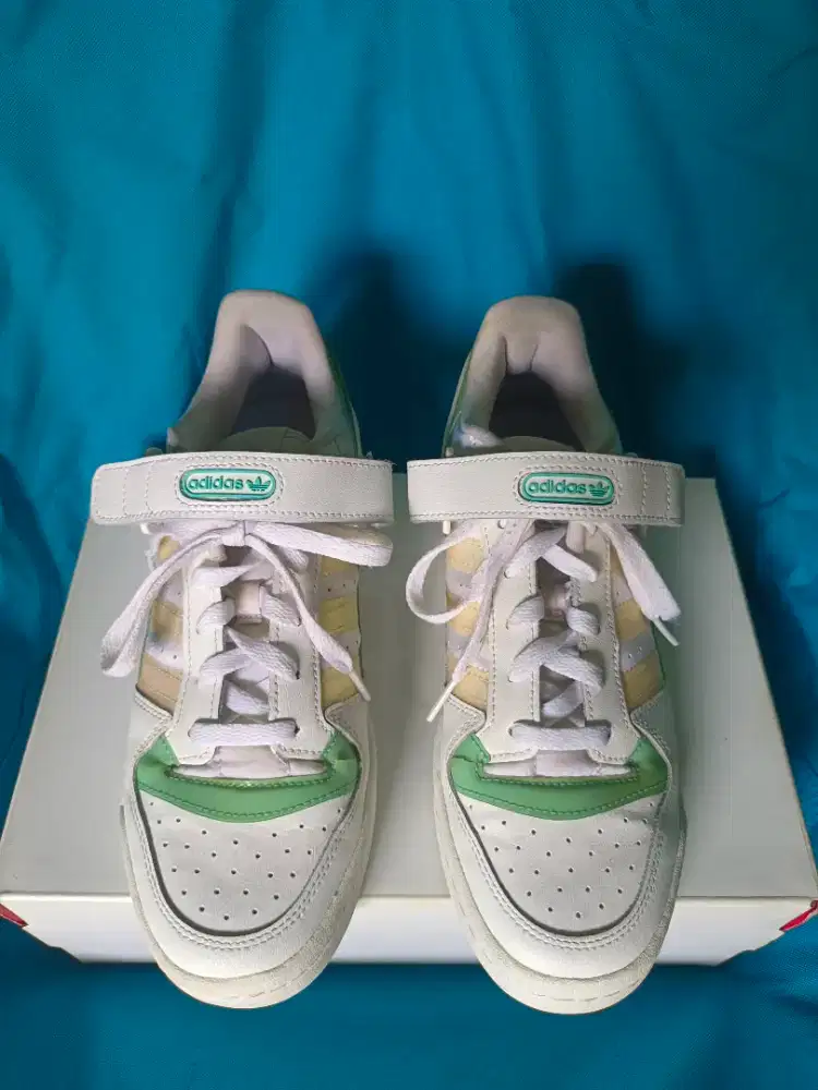 SEPATU ORIGINAL ADIDAS FORUM LOW  SIZE 40