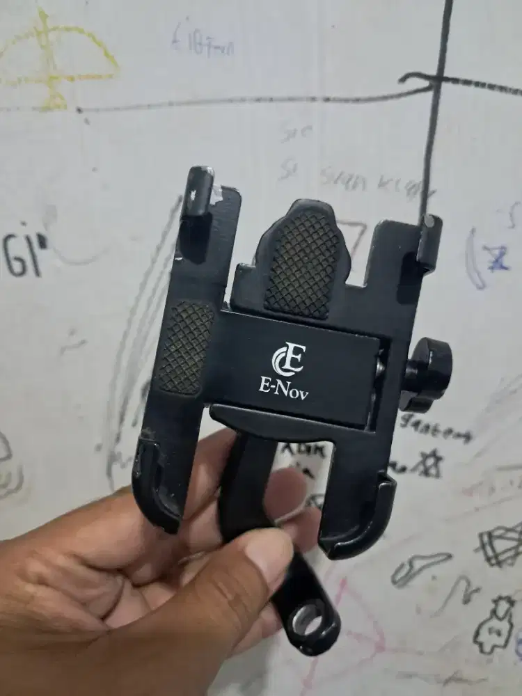 Holder sepeda dan motor