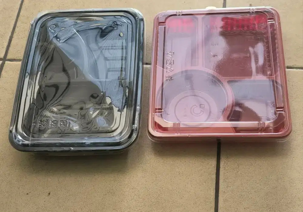 Gratis Kotak Makanan Plastik