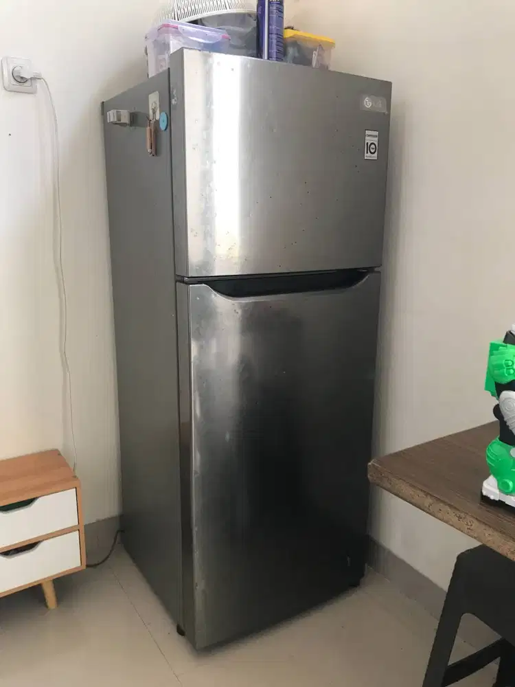 Kulkas LG 2 pintu