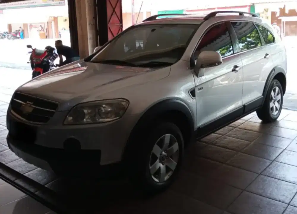 Chevrolet Captiva 2.5 2009 Bensin Manual