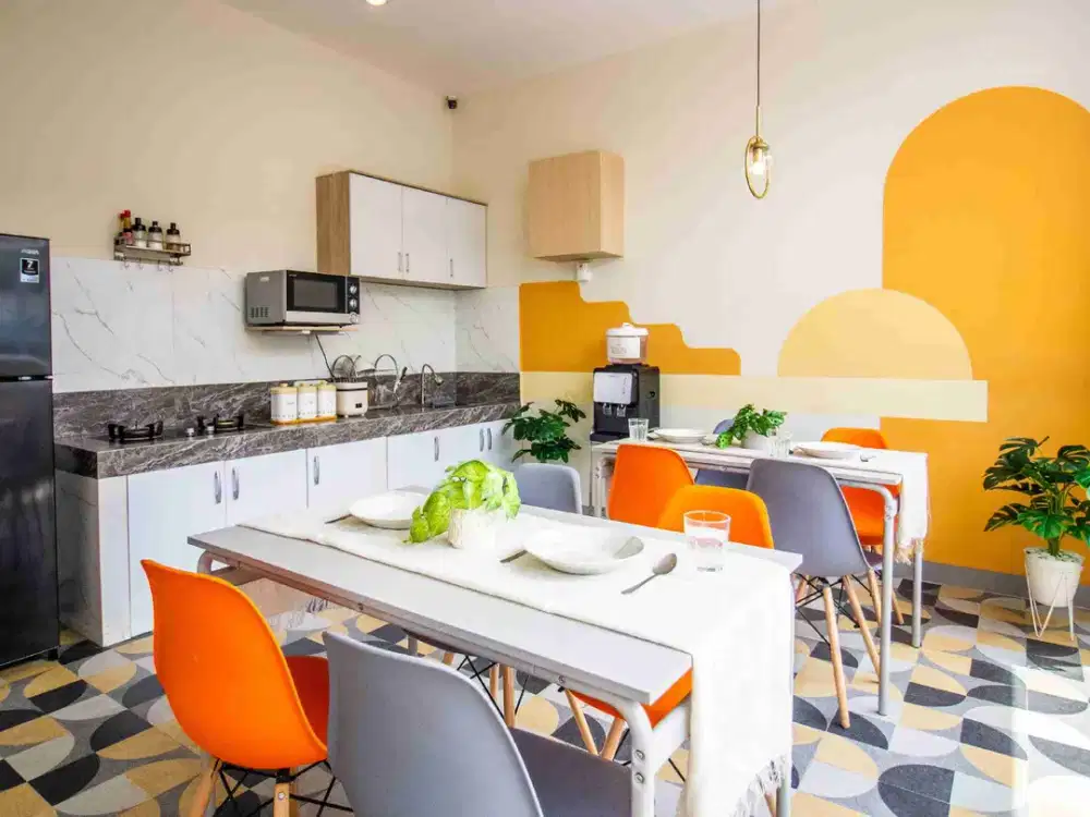 RUMAH KOST FULL TERISI FULLY FURNISHED DEKAT GAJAH MADA JAKARTA PUSAT