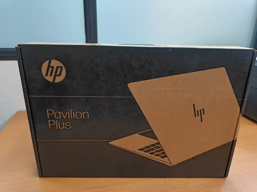 HP Pavilion Plus 14-EW0080TU (9E3S9PA) Warna Gray