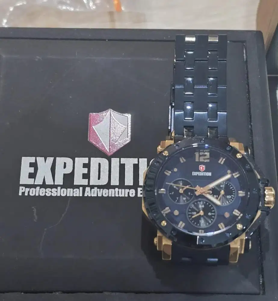 Jam Tangan Expedition