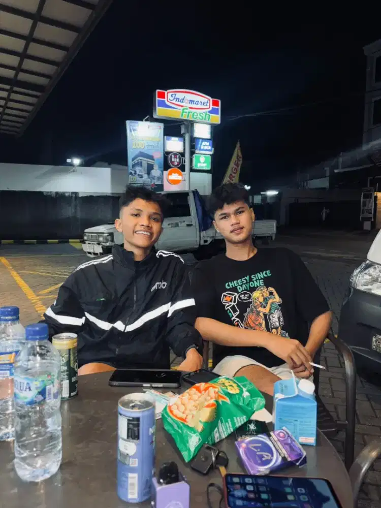 Cari kerjaan apa aja