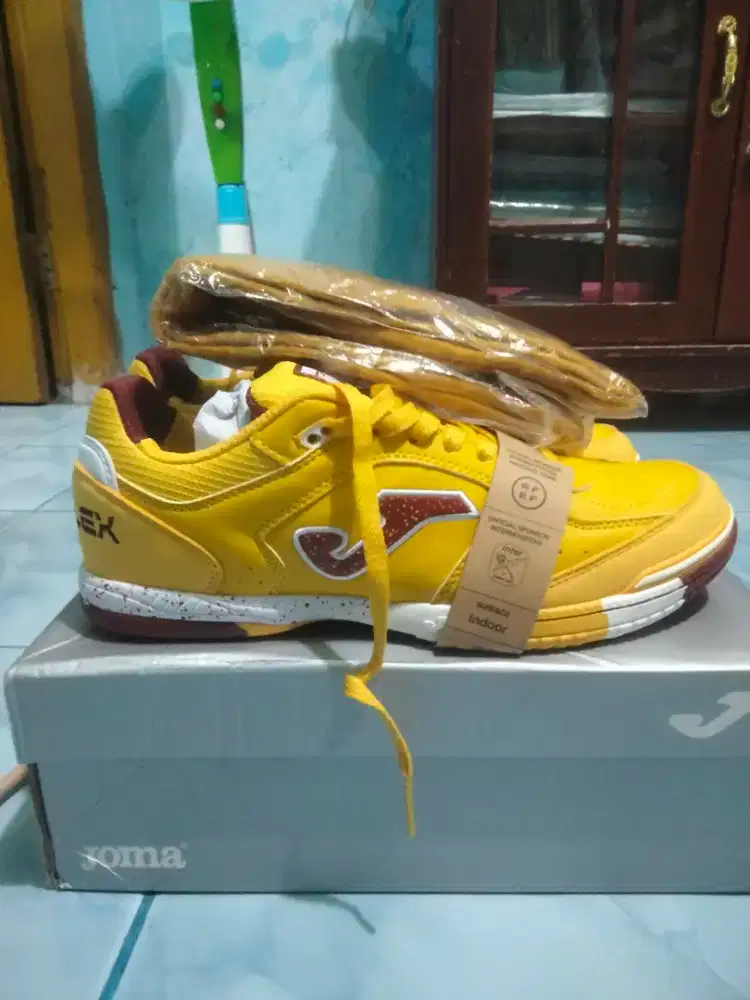jual sepatu joma baru