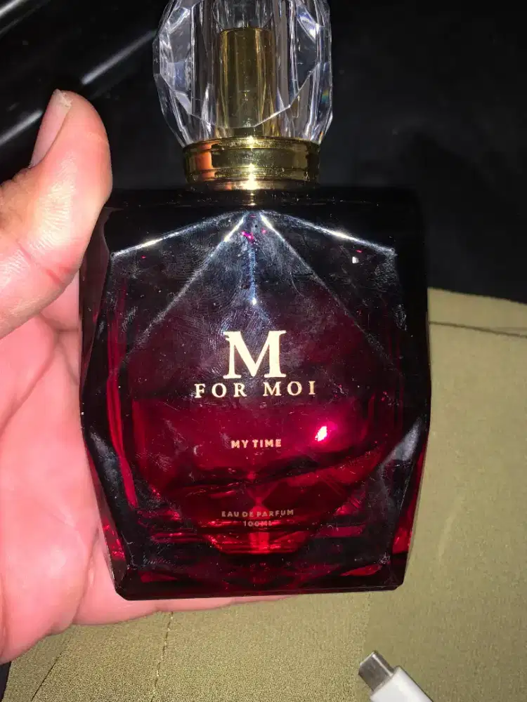 Preloved parfume M FOR MOI