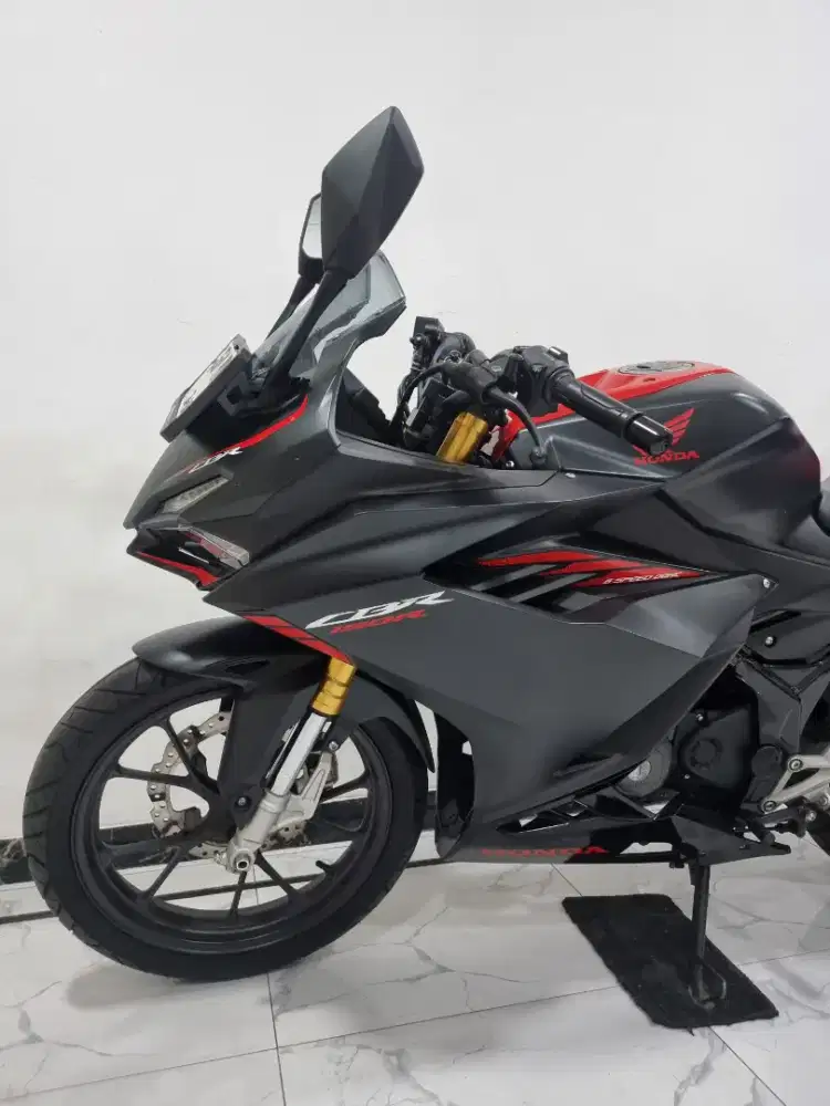 Honda New CBR 150 R LED Fi 2025 bln 6 Km 3 ribuan Kredit DP 3 jutaan