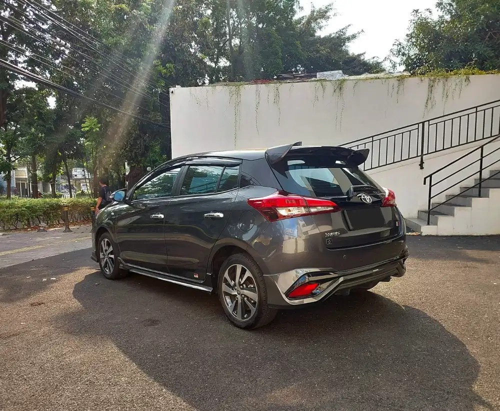 Toyota Yaris Sport GR 1.5 AT 2022 / UM 9.9 jt