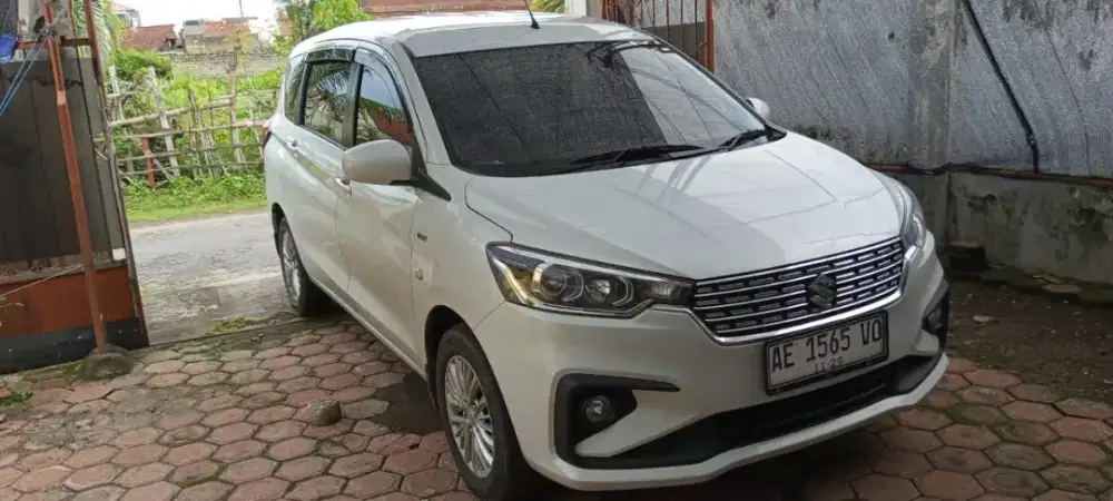 Dijual Suzuki Ertiga GL Pemakaian 2020 MT