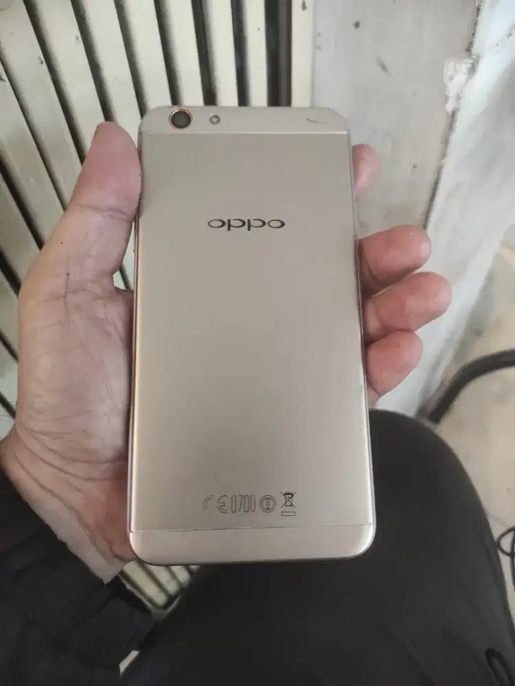 Oppo F1s, ram 4/64 gb HP normal siap pakai