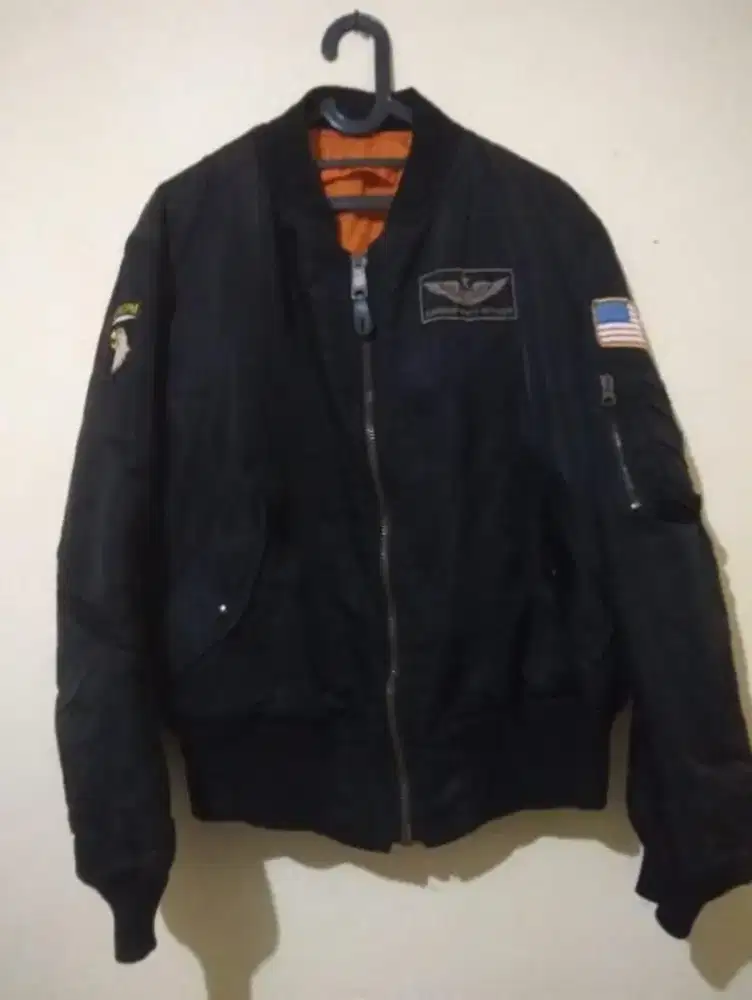 Jaket bomber alpha industries