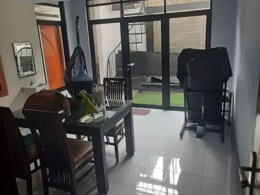 Dijual Rumah Nyaman Tempat Strategis Kota Bandung