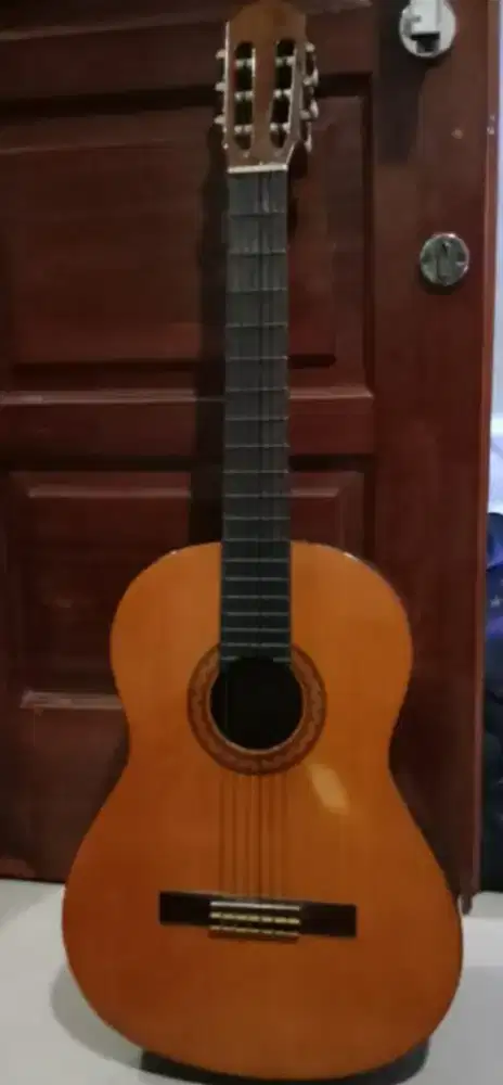 Jual gitar klasik yamaha C330A original