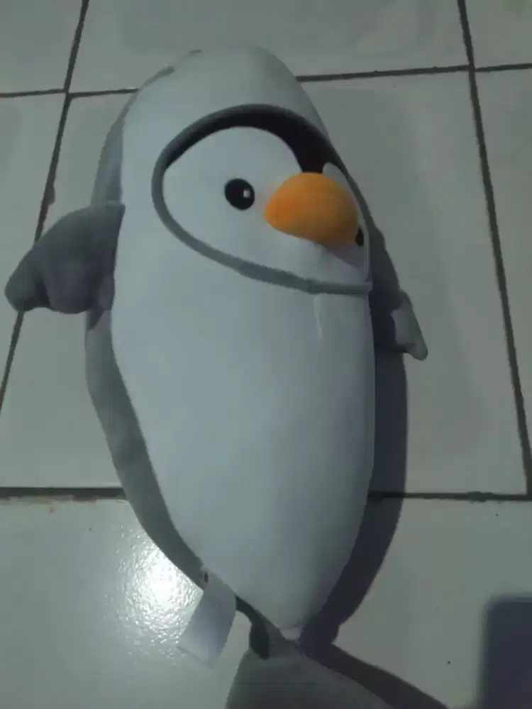 Boneka pinguin pauss