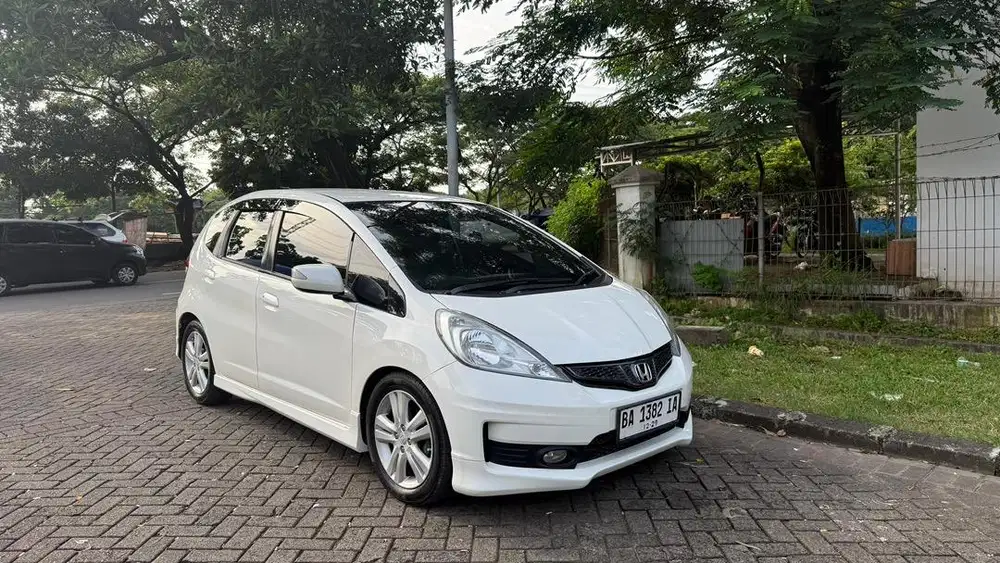 Honda Jazz 2011 Bensin