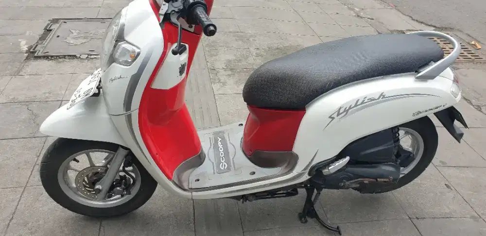 Scoopy Stylish th 2020 mulus pjk  baru