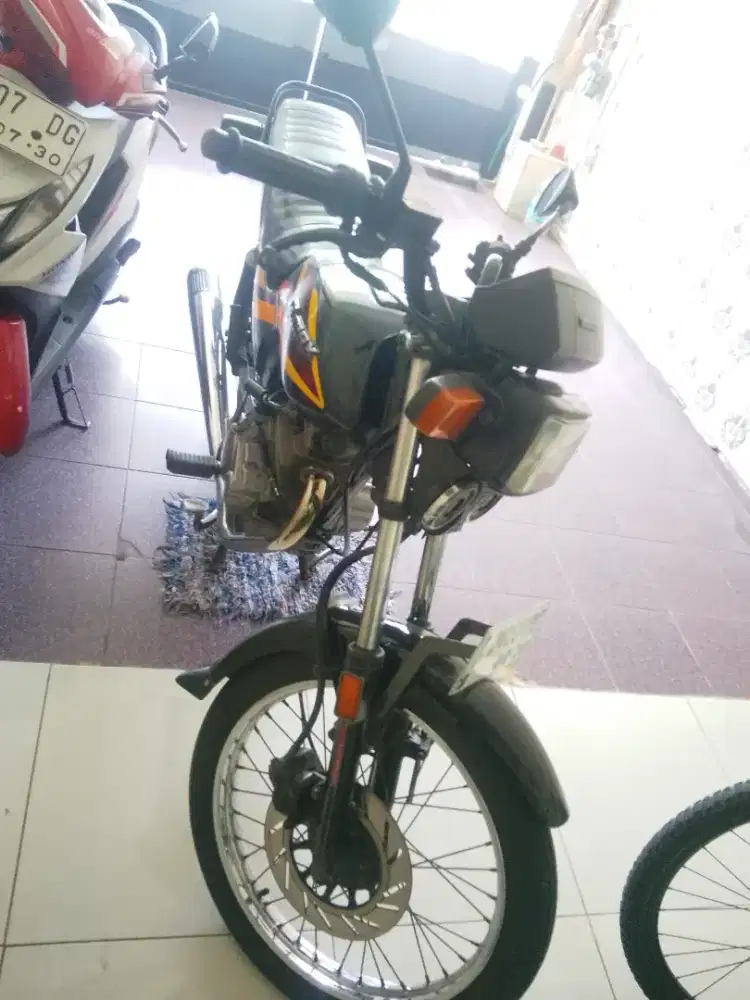 Dijual Honda GL Max 2003 standart