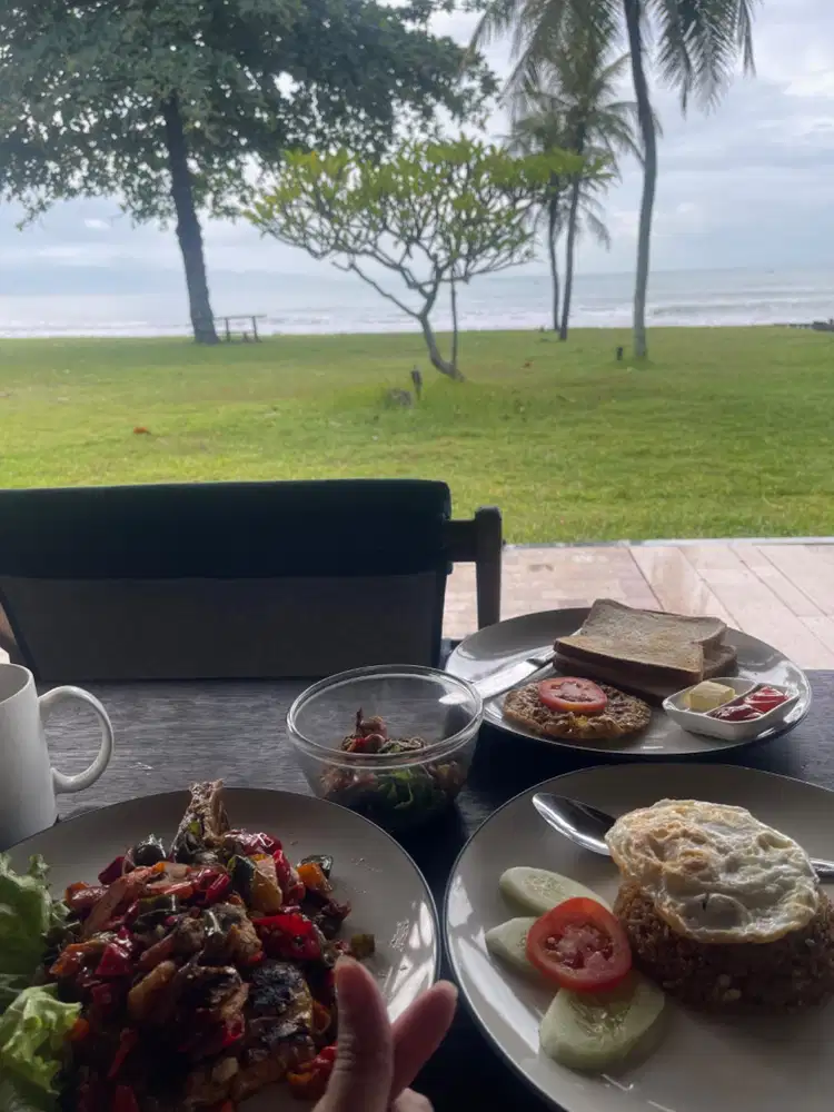 ART Wanita Tidak takut Anjing