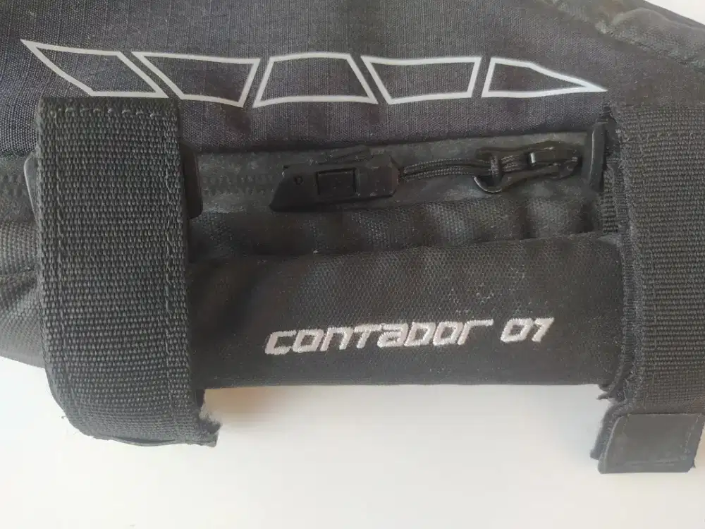 Tas Sepeda REI Contador 07