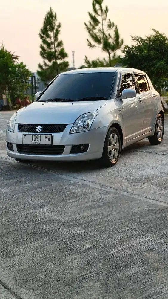Suzuki Swift 2011 Bensin