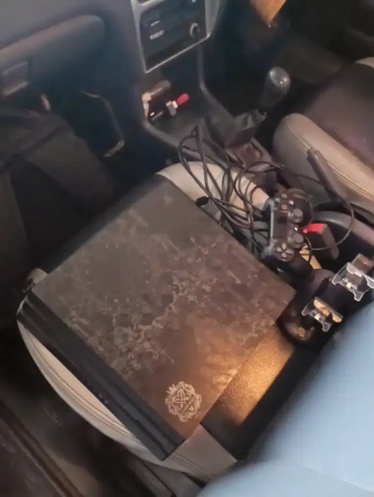 PS4 PRO LIMITED EDITION SERI CUH-7218B KINGDOM HEARTS 3