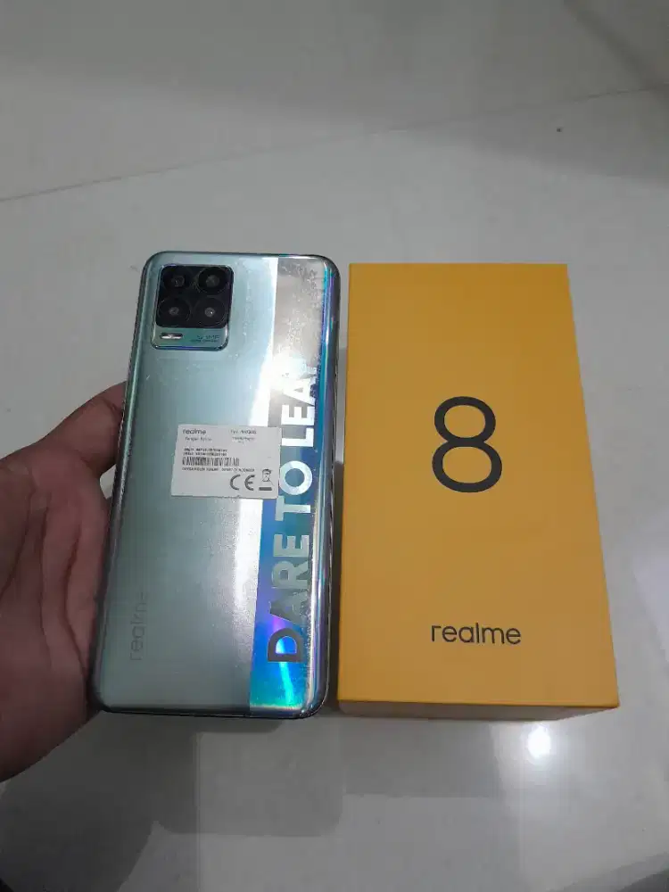 Realme 8 ram 8/128gb lengkap udah NFC