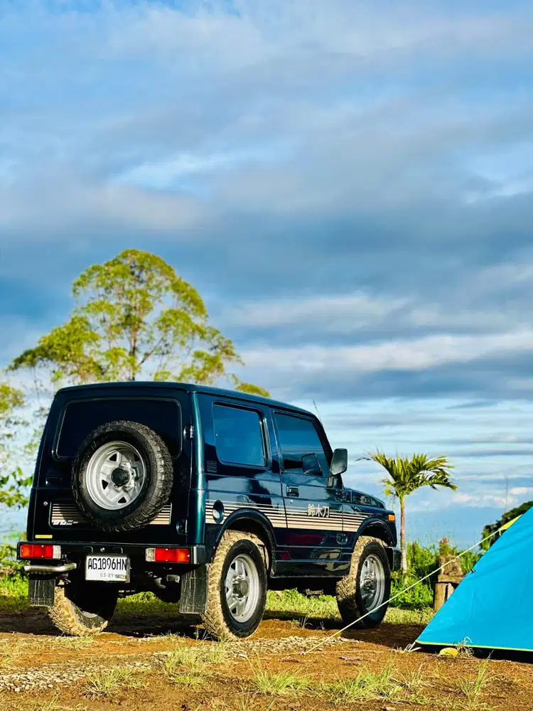 Suzuki Jimny 2002 Bensin