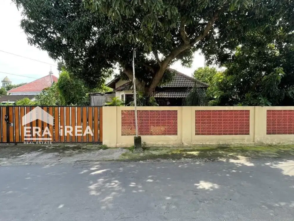 RUMAH ASRI DIJUAL DI SOLO BANYUDONO DEKAT ALUN ALUN PENGGING