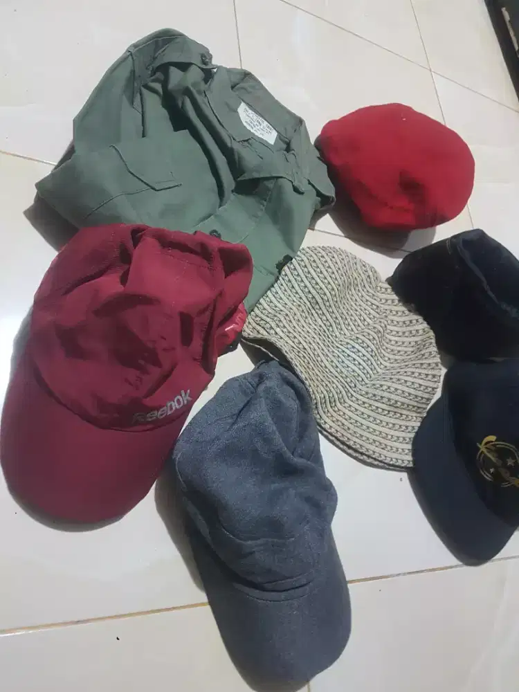 kemeja militery dan topi unik