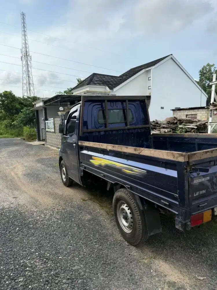 GrandMax 2011 plat DA