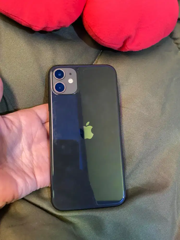 Jual iphone 11 black 64 GB ex inter all operator