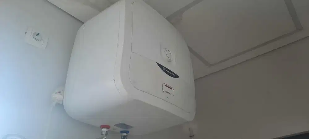Pemanas air water heater