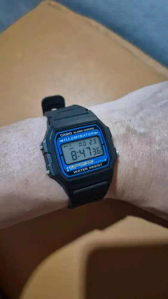 Casio F 105W Like New Nego