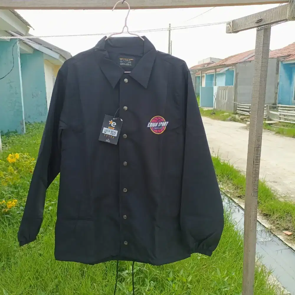 Jaket erigo parasut kancing hitam
