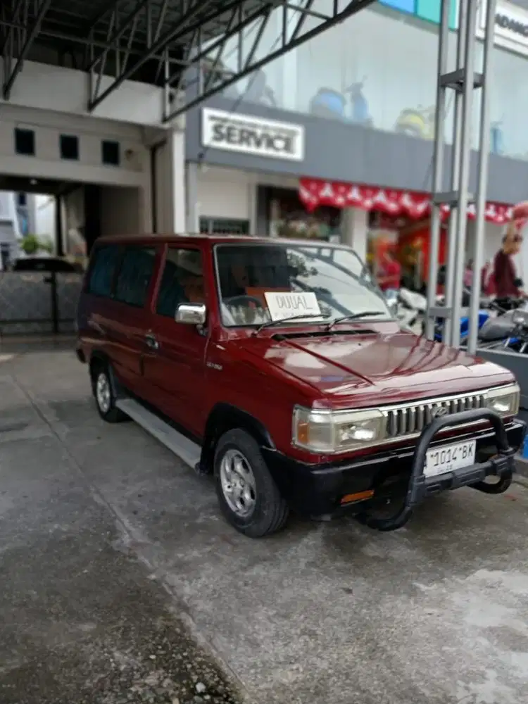 Dijual: Kijang Super tahun 1988 4 Pintu