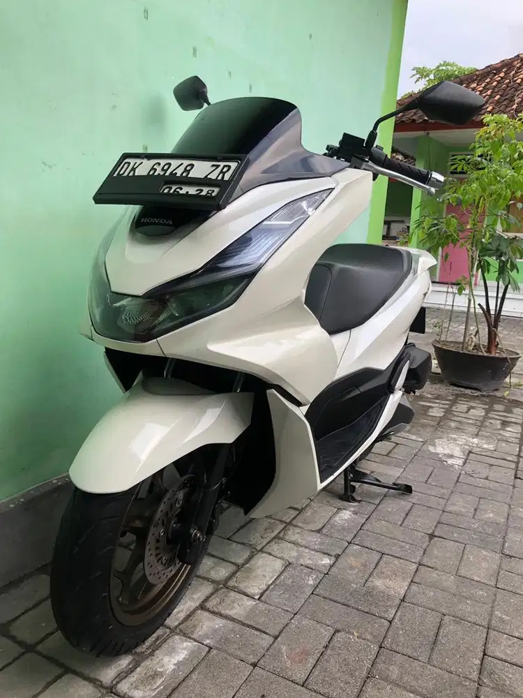 Honda PCX ABS Th.2023 Putih!!