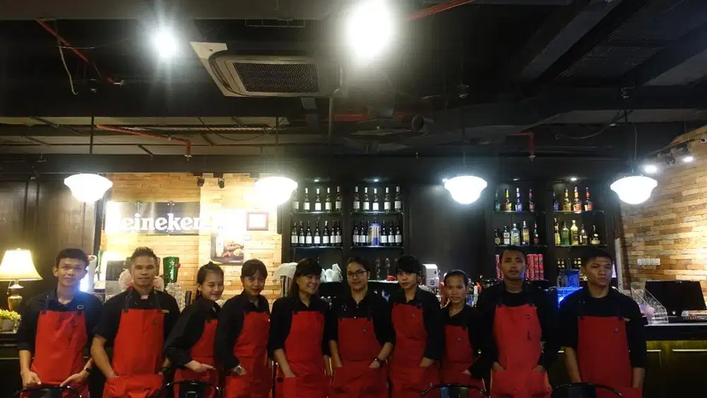 Waiter & Cook Helper (penempatan Jakarta)