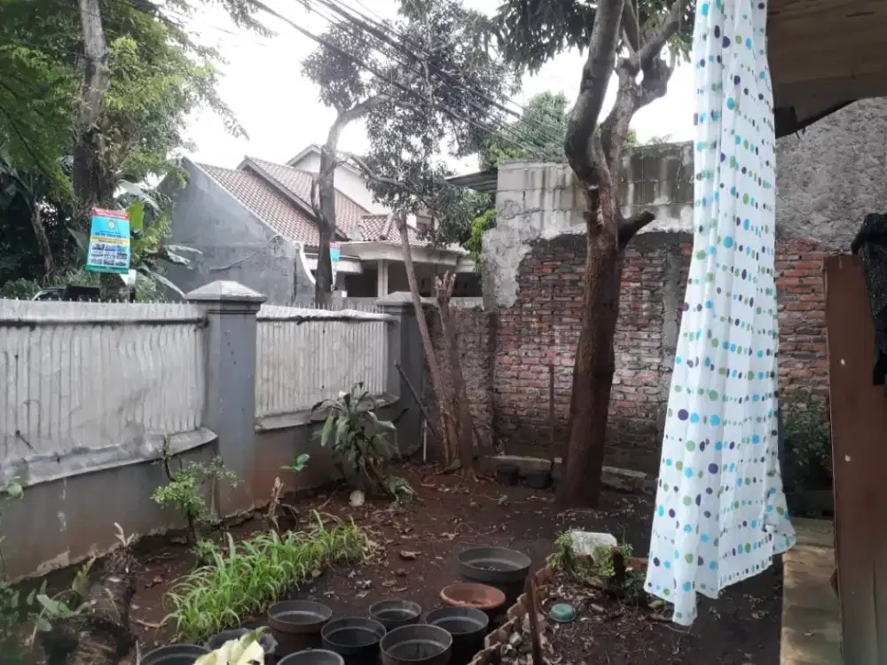 Dijual Tanah Strategis Bonus Rumah Lama Pinggir Jalan