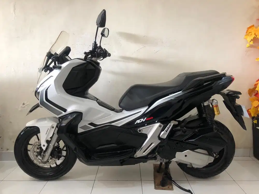 Honda ADV ABS Th.2019 White!!