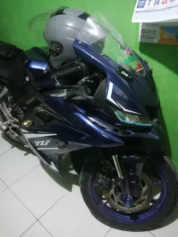 Dijual R15 v3,, surat2 lengkap,, pajak hidup,,harga 15 bisa nego