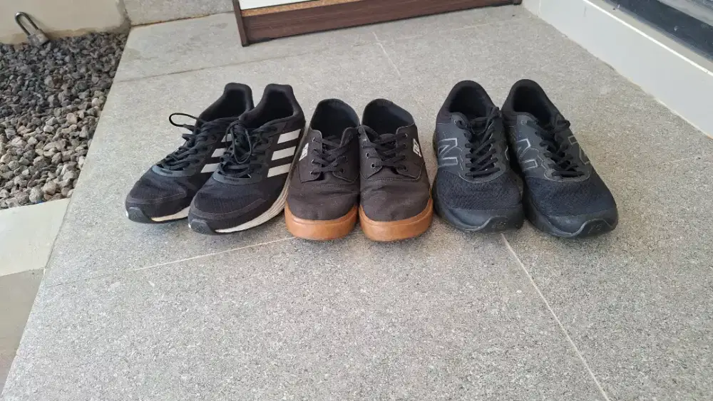 Jual Sepatu Sport dan Jalan size 43/44