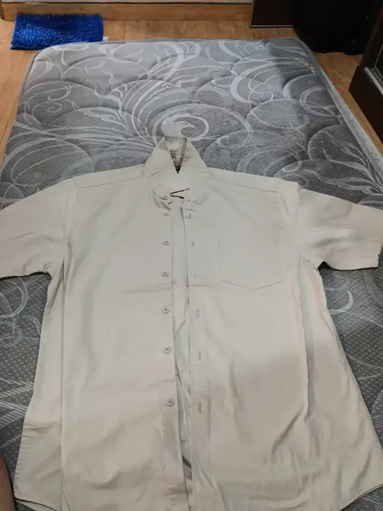 DIJUAL KEMEJA COKLAT SIZE 2 XL ORI