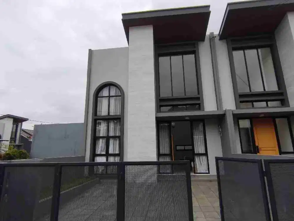 Rumah tanpa DP Lokasi strategis dalam cluster dekat dengan Grand Wisata Bekasi